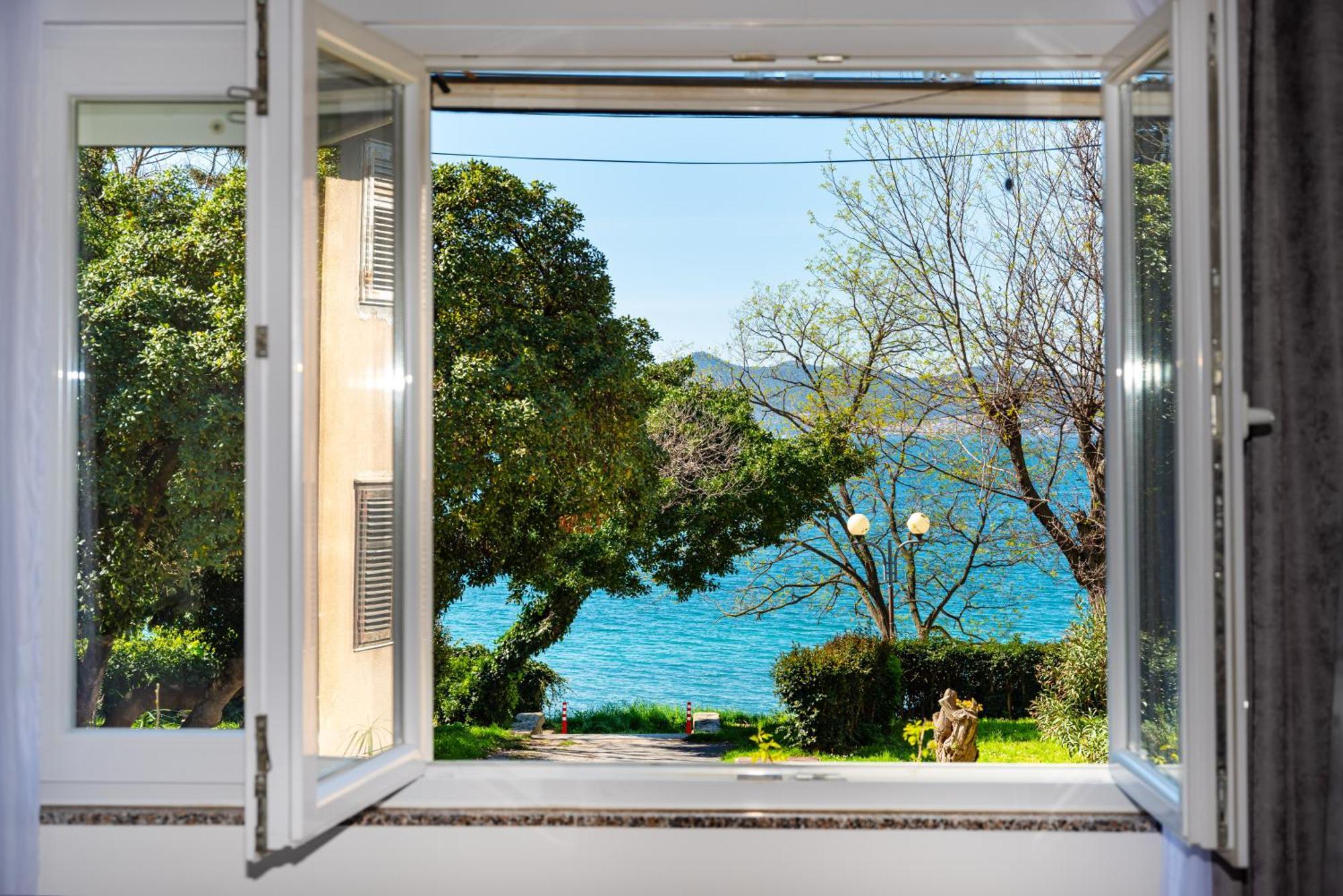 Kolovare Garden Oasis - First Row By Sea Διαμέρισμα Ζαντάρ Εξωτερικό φωτογραφία